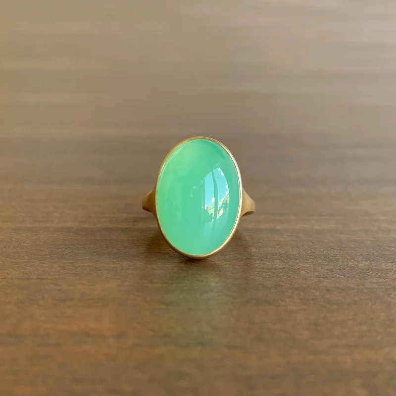 Oval Chrysoprase Cabochon Ring