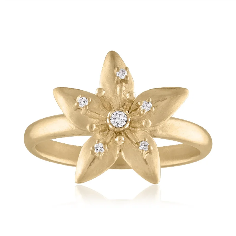 STARFLOWER DIAMOND RING