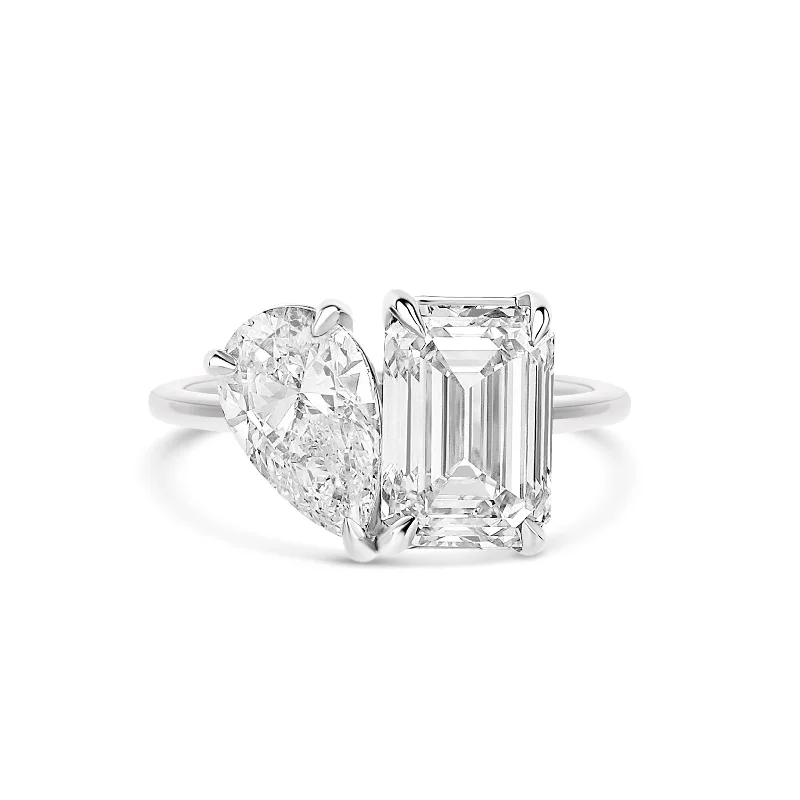 Toi-et-Moi Lab Diamond Ring on Solid Band