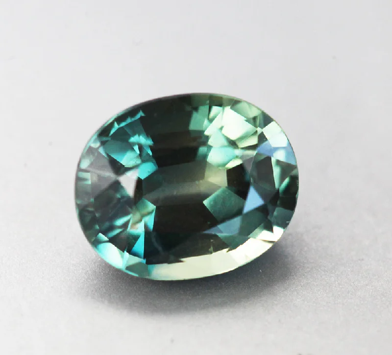 Elegant Jewelry Pieces At Unbelievable Prices Loose 2.26 Ct Oval Teal Sapphire