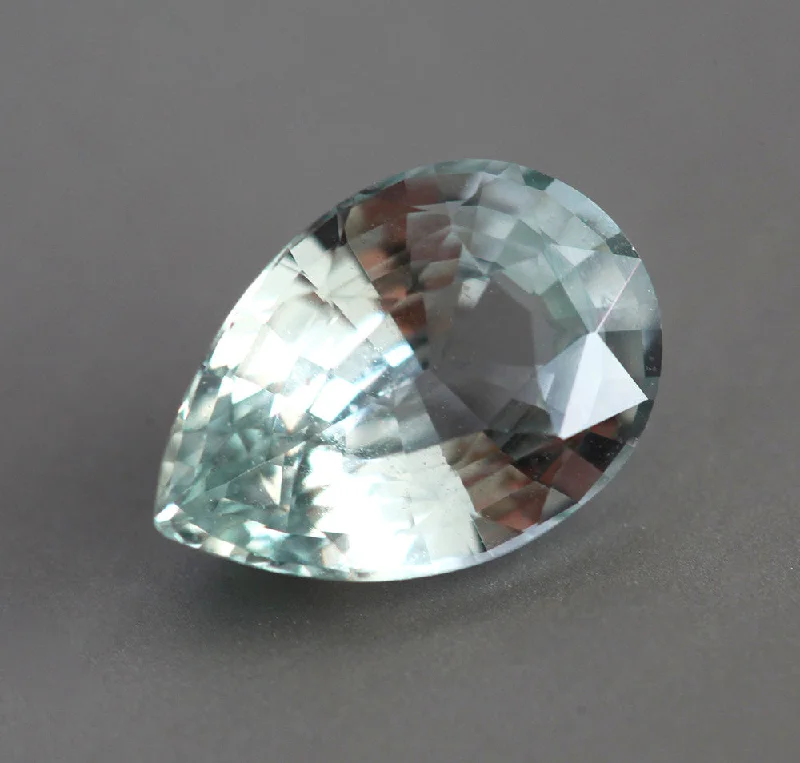 Timeless Elegance At Unbelievable Discounts Loose 3.61 Ct Pear Seafoam Green Sapphire