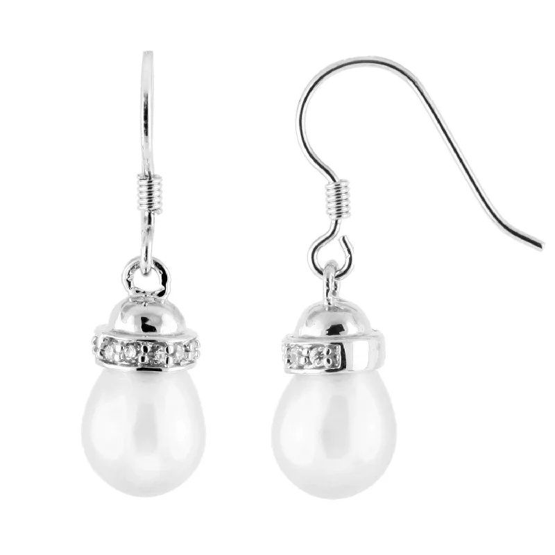 Dangling Shepherd Hook 7.5-8mm Pearl Earrings