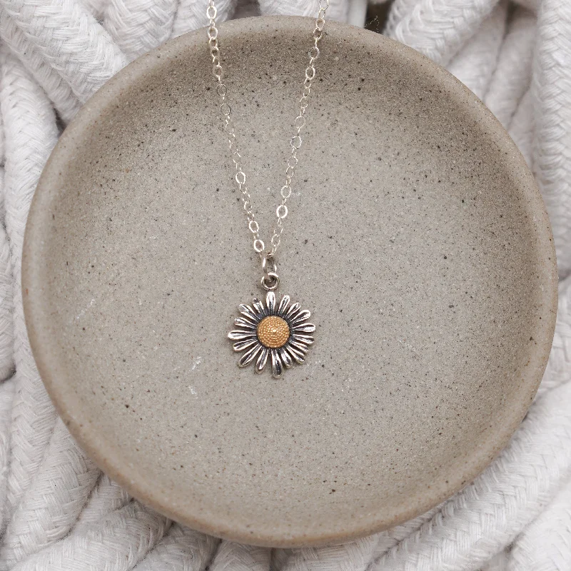 Stunning Jewelry At Even More Stunning Prices Golden Daisy Necklace