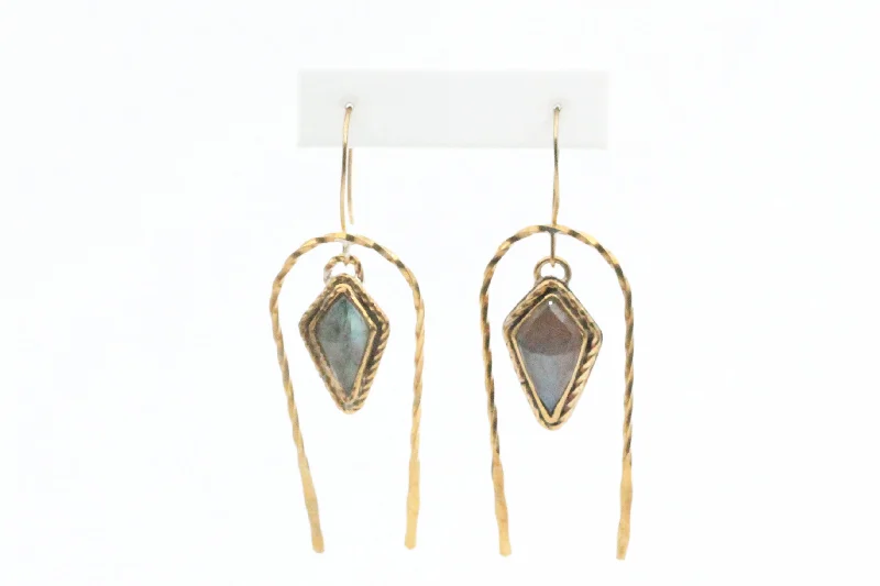 Personalized Jewelry At Special Discount Rates Brass Kite Labradorite Arch Earrings