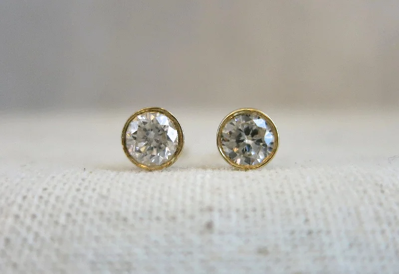 Modern Statement Jewelry For Bold Styling Diamond Studs | 0.15ct