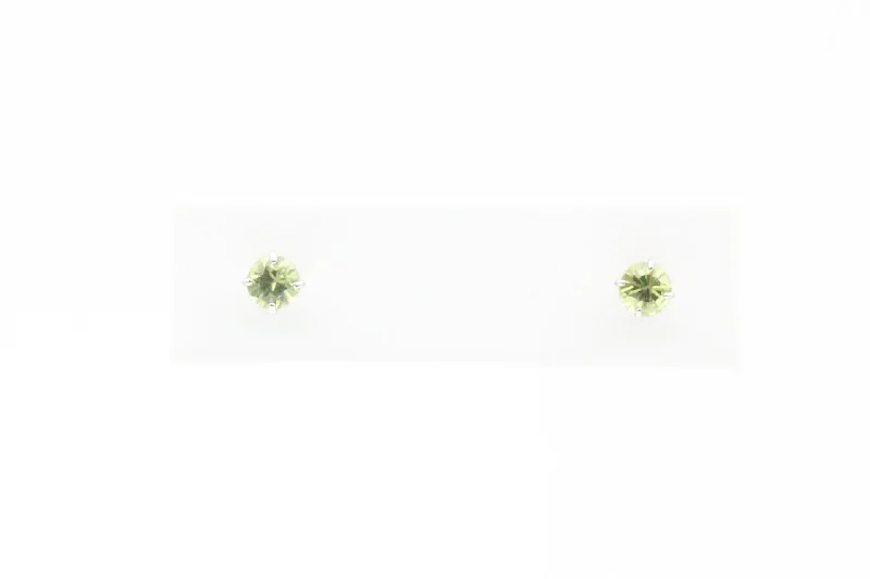 Trending Jewelry Now Available At Exclusive Prices White Gold Peridot Earrings