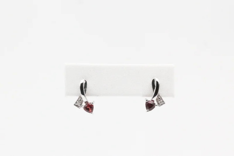 Exclusive Jewelry Markdowns – Limited-Time Offer White Gold Trillion Cut Garnet and Diamonds Earrings