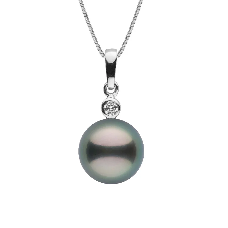 Elegant Jewelry Pieces At Unbelievable Prices Brilliant Collection 8.0-9.0 mm Tahitian Pearl and Diamond Pendant