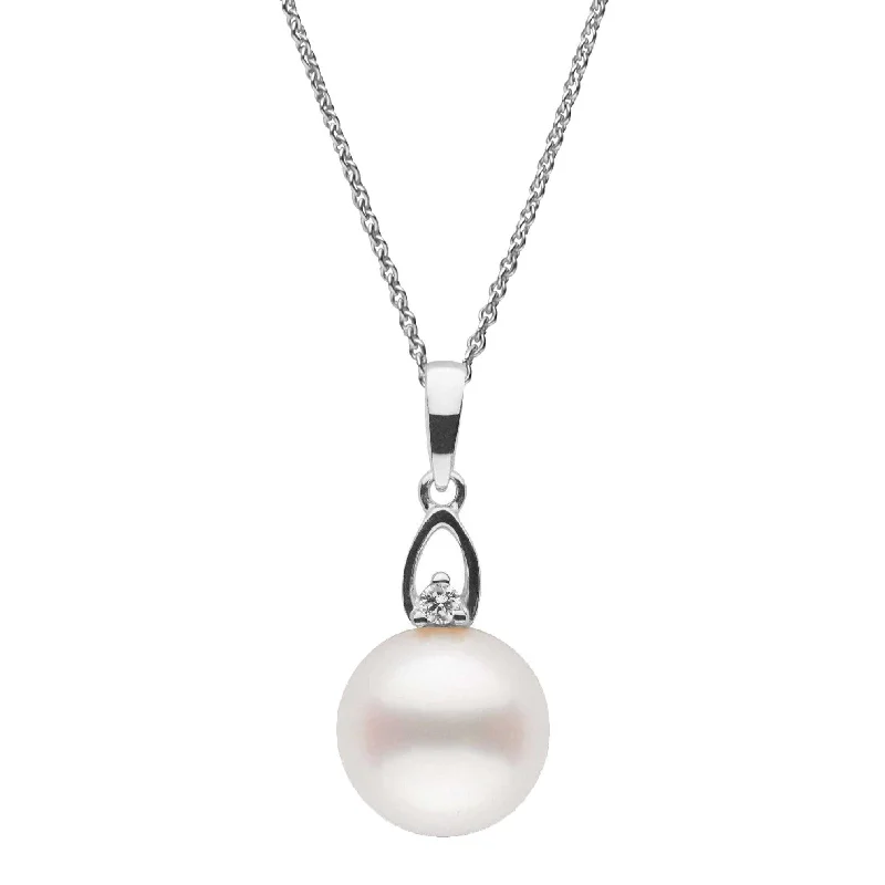 The Perfect Jewelry Piece At The Perfect Discount Juliet Collection 10.0-11.0 mm White Freshadama Pearl and Diamond Adjustable Chain Pendant